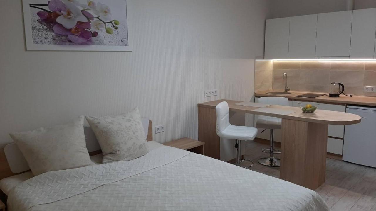 Apartment Kiev Studio With City View Bagian luar foto